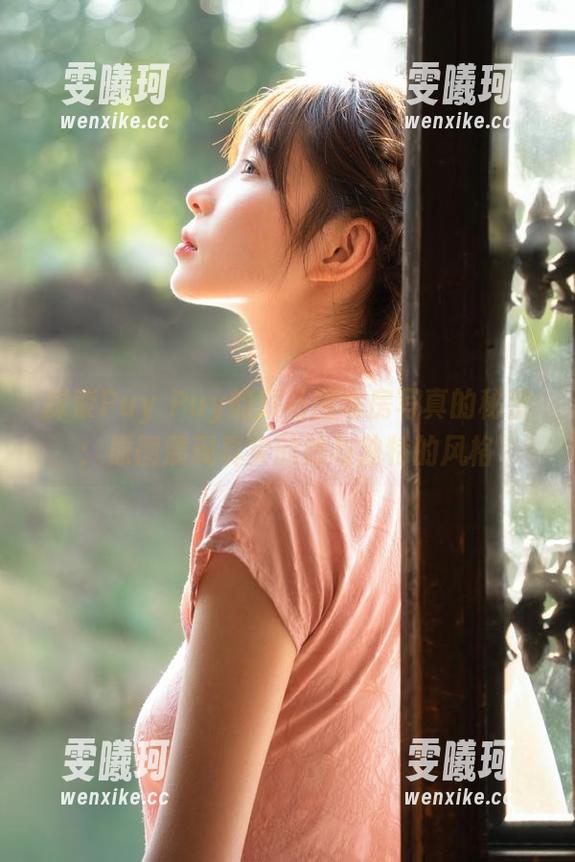 Puy Puy 探索Puy Puy的双马尾私房写真的秘密:原图展现真实的她与独特的风格